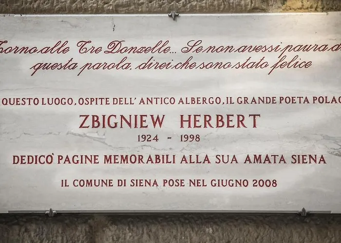 Tre Donzelle Hotel *