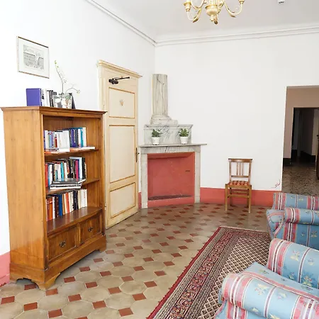 Tre Donzelle Hotel *