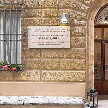 Tre Donzelle Готель