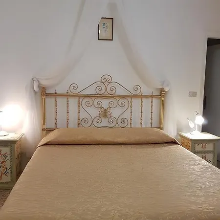 Tre Donzelle Hotell *