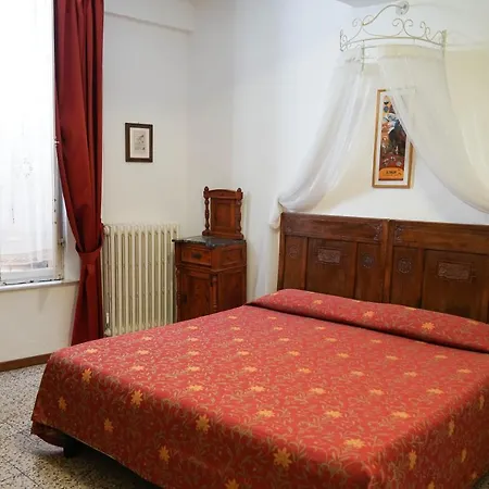 Tre Donzelle Hotell Siena