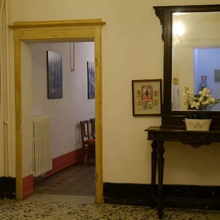 Tre Donzelle Готель