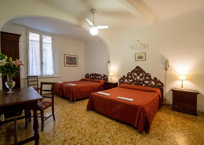 Tre Donzelle Hotell *