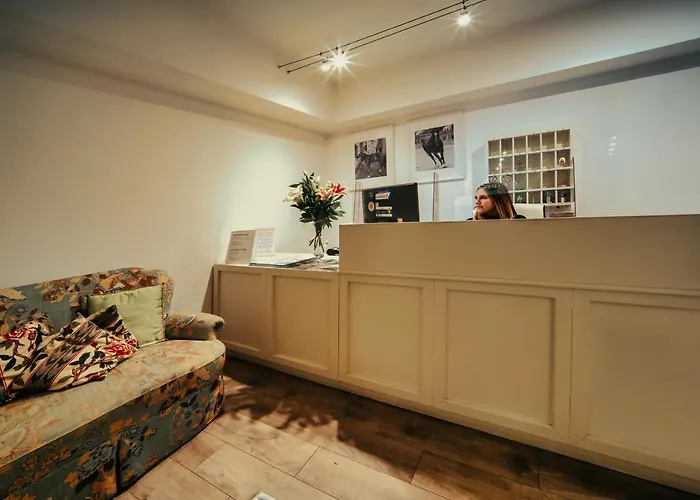 Tre Donzelle Hotel *