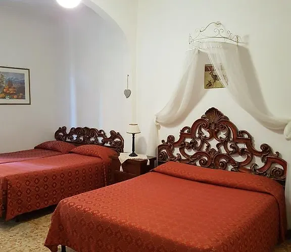 Tre Donzelle Hotell Siena