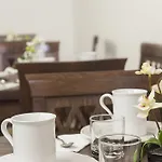 Tre Donzelle Hotel *