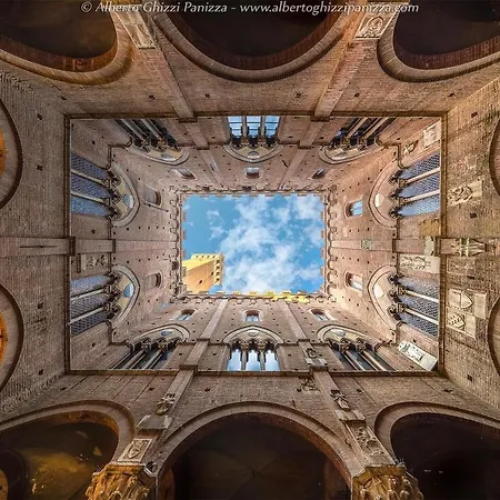 Tre Donzelle Готель