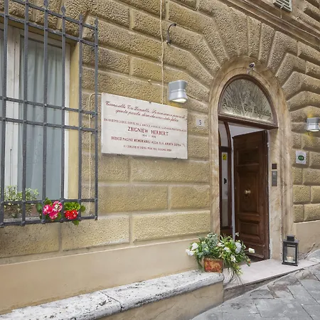 Tre Donzelle Готель Сієна