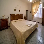 Tre Donzelle * Siena