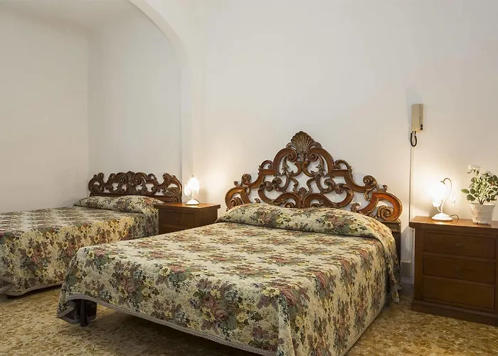 アルベルゴ トレ ドンゼール * シエーナ