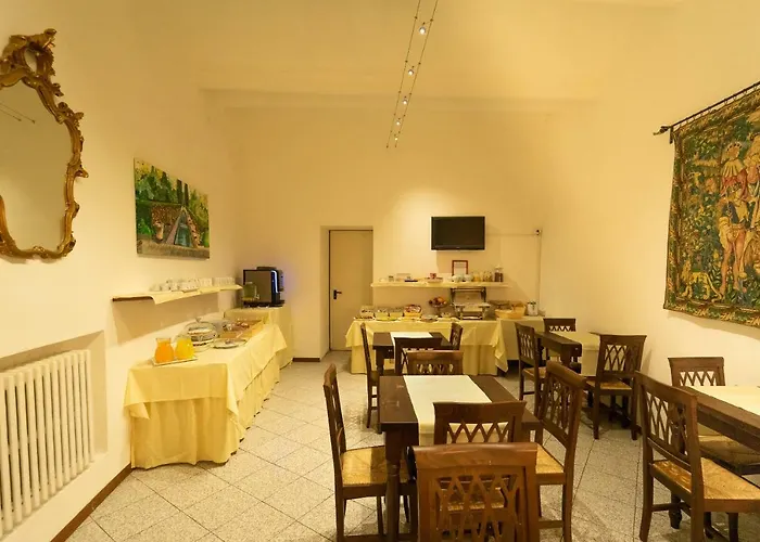 アルベルゴ トレ ドンゼール シエーナ